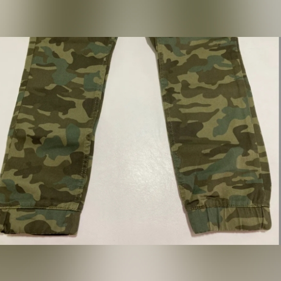 Boys Levi's Camo Jogger Pants - Picture 3 of 10